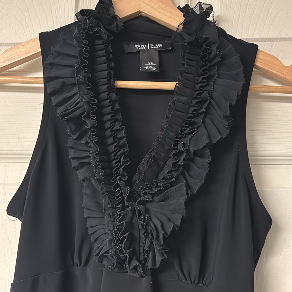 White House Black Market black XS top